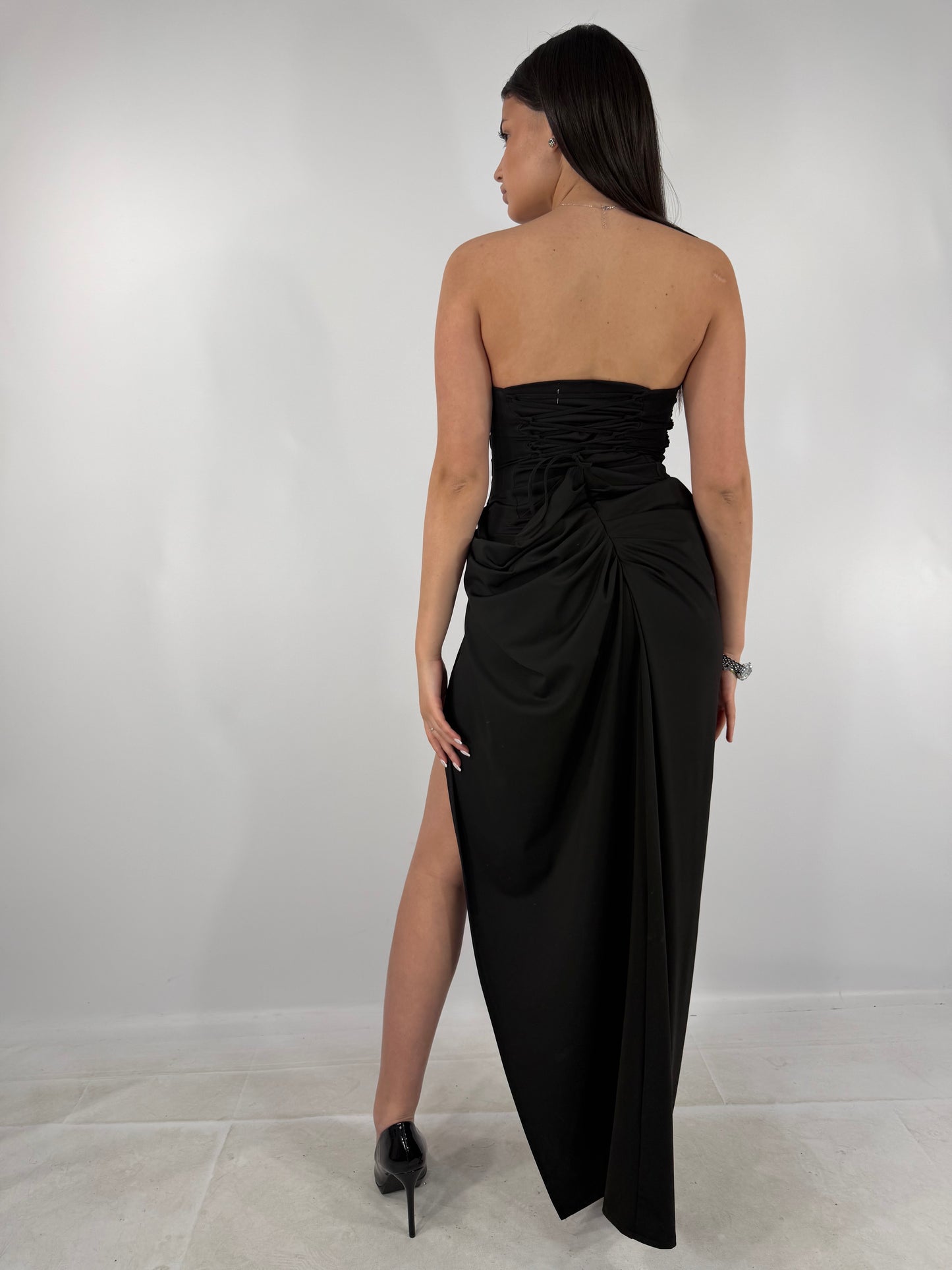 ABITO LUNGO ELEGANTE NERO