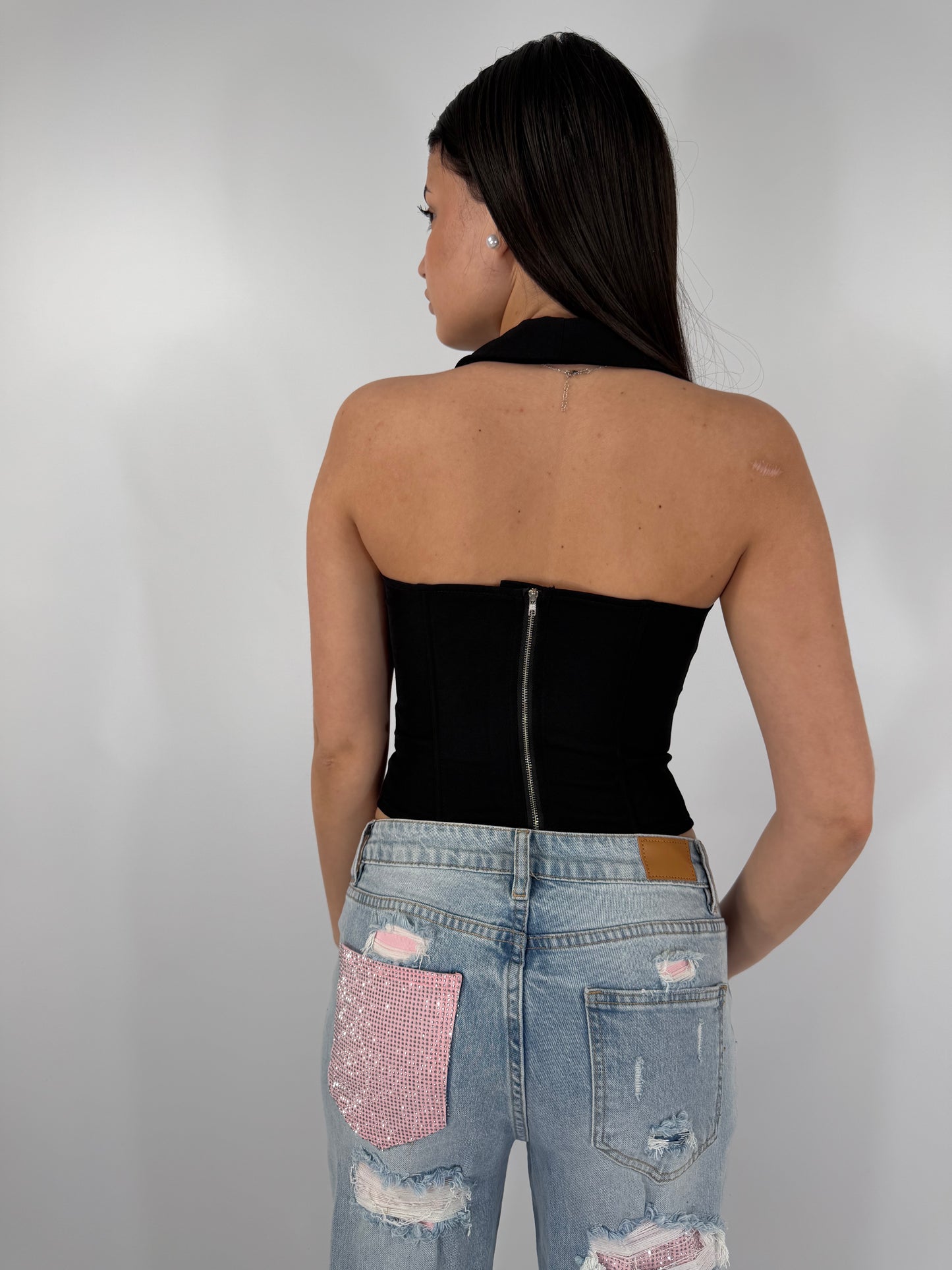 CORSETTO NERO CON ALLACCIATURA E COLLO HALTER