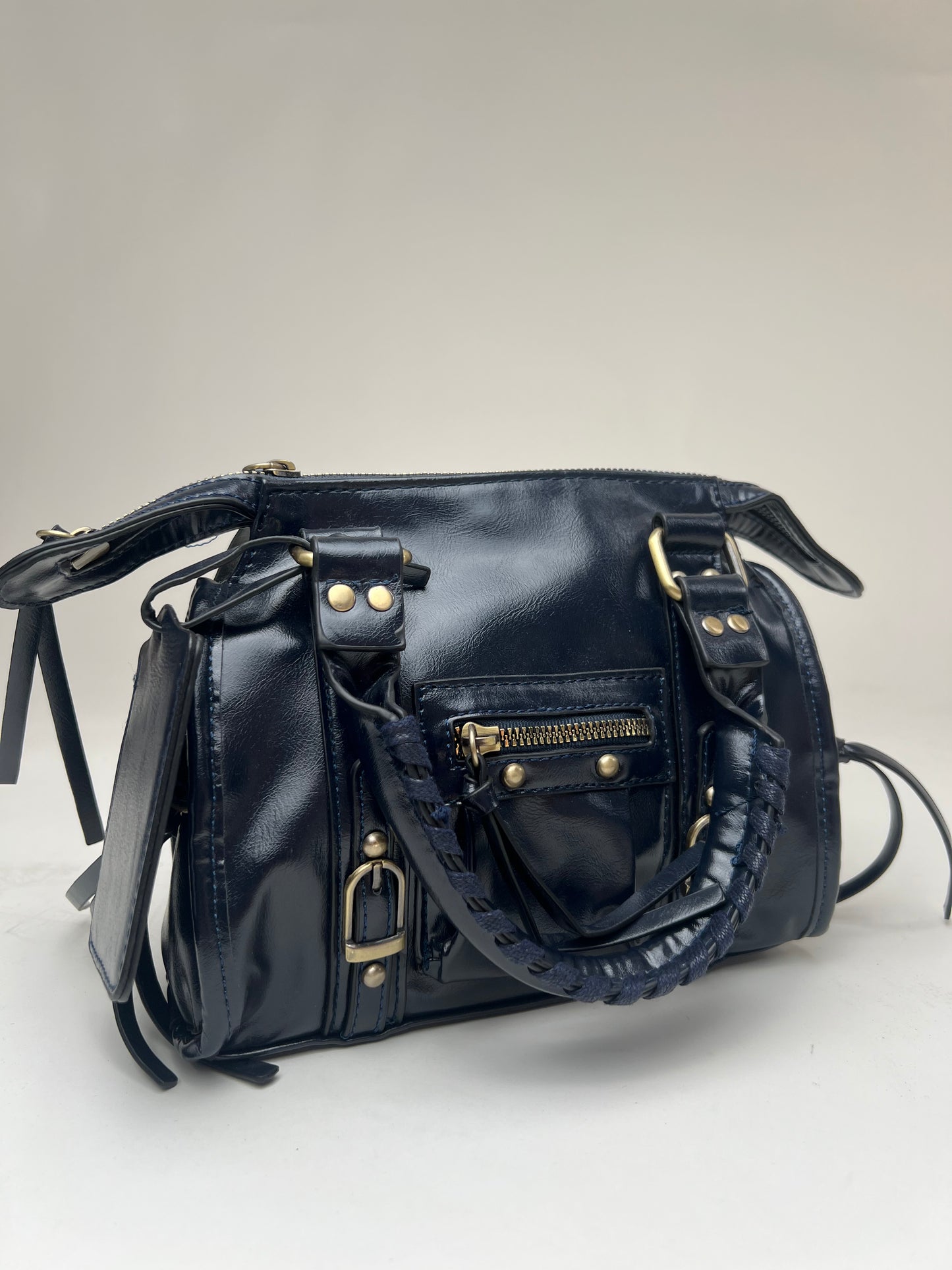BORSA KIRA