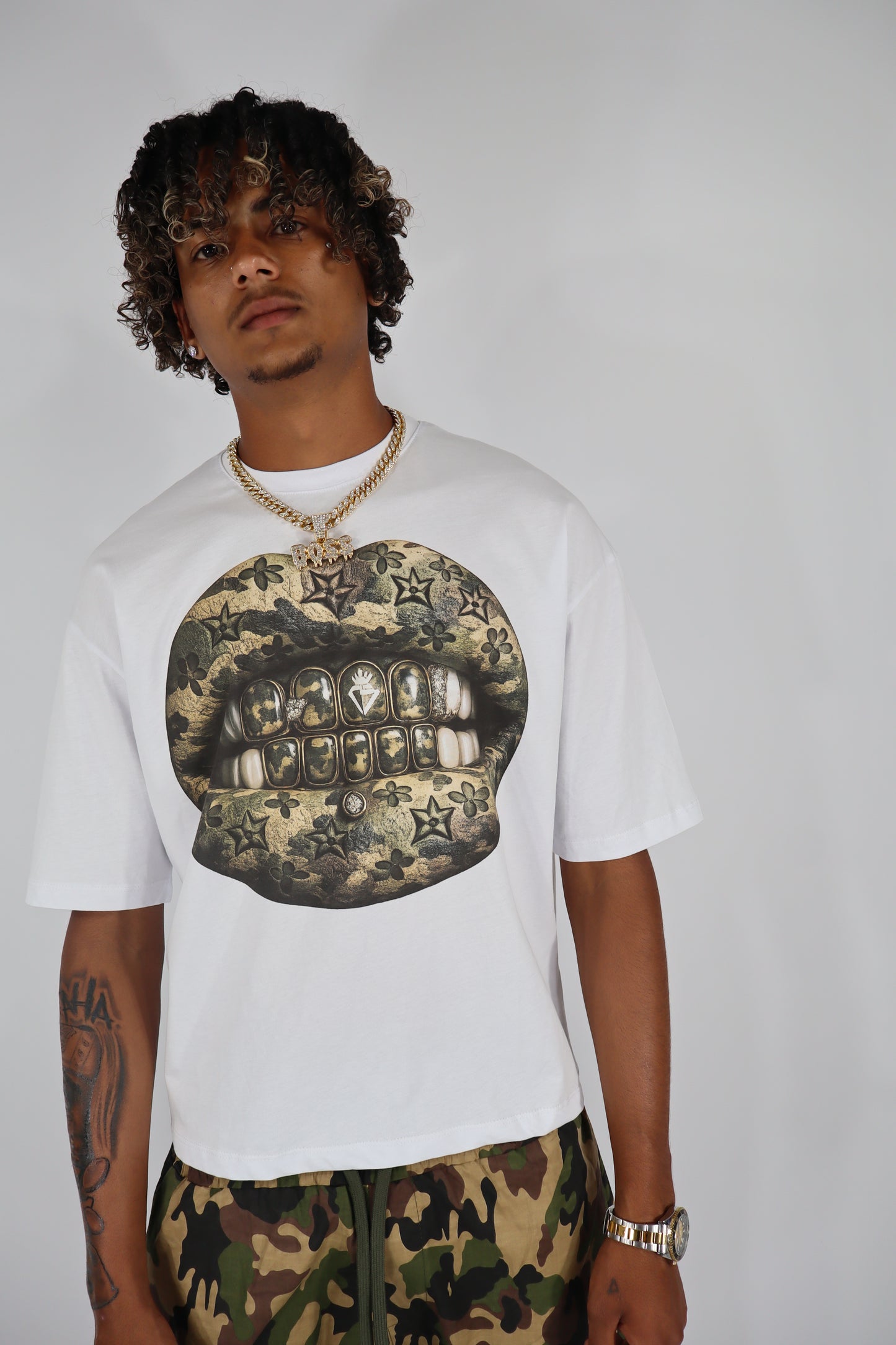 T-SHIRT BOCCA CAMU
