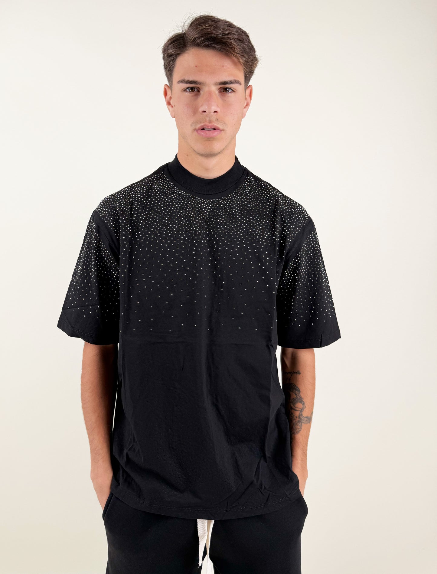 T-SHIRT STRASS-NERO