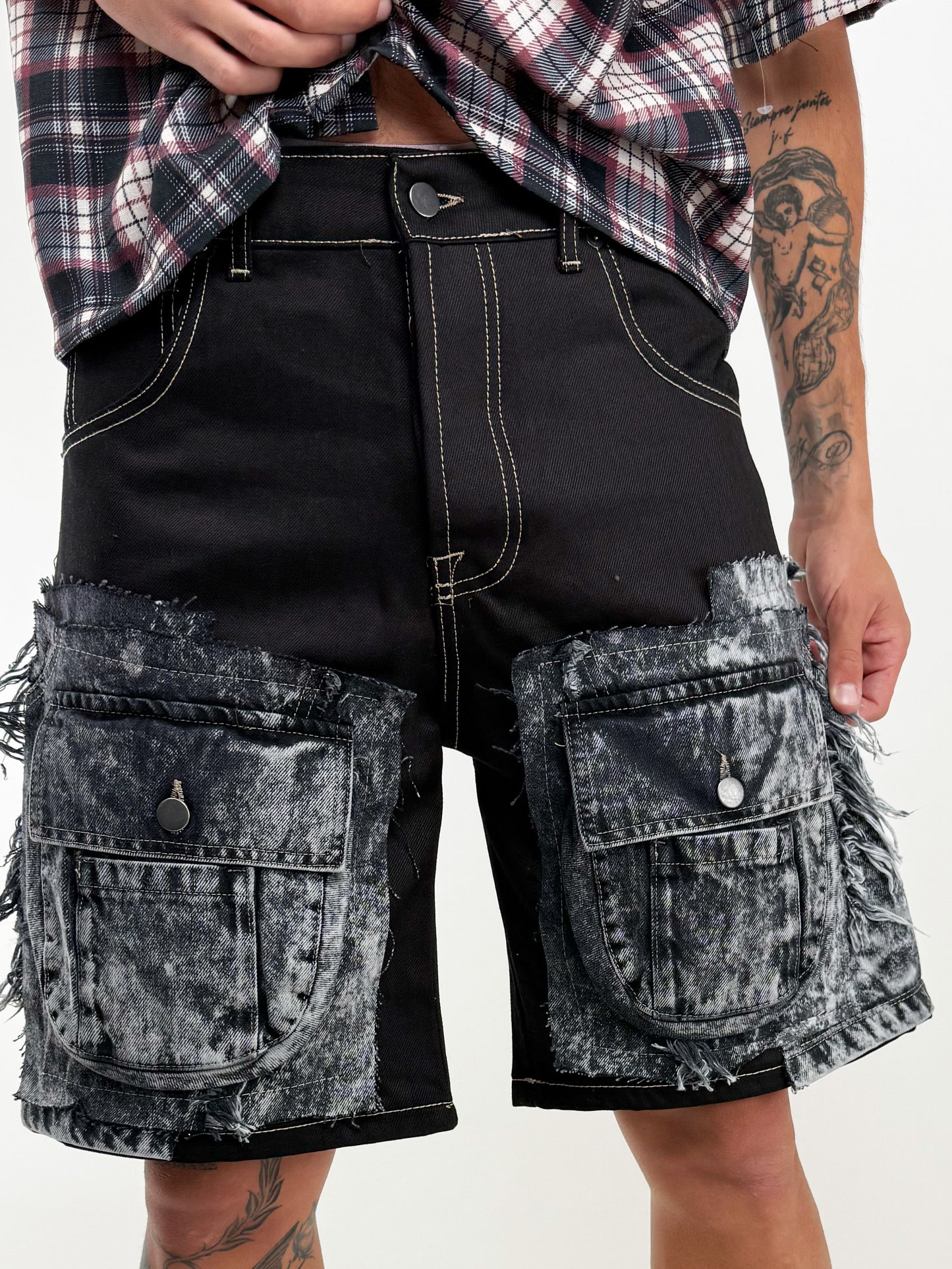 JEANS SHORTS CARGO RAW EDGE